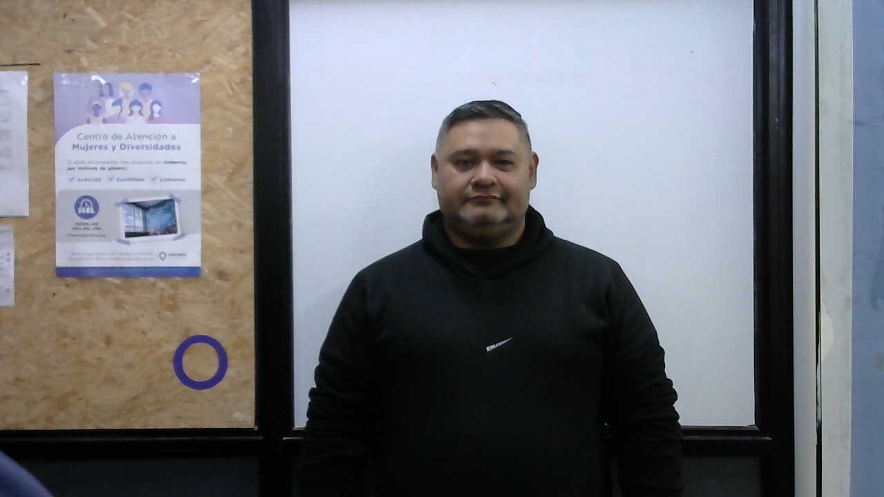 LEONARDO JULIAN ESPINDOLA
