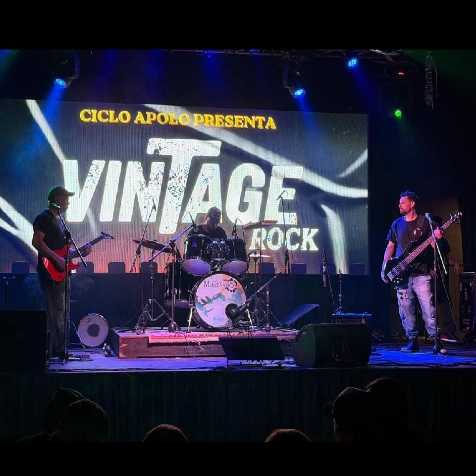 VINTAGE ROCK